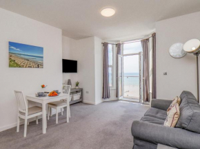 4 Seaview Bridlington Bay